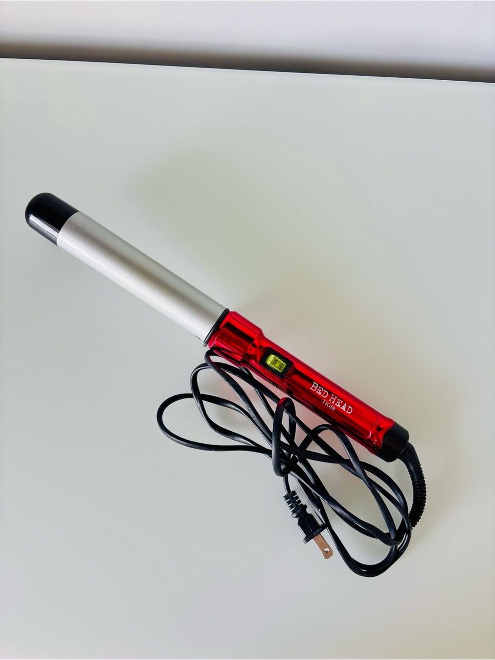 Bed Head Tigi tourmaline+ceramic Curling Wand.